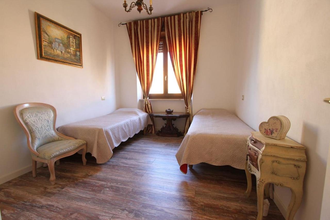 Ciao Verona Bed And Kitchen Bagian luar foto