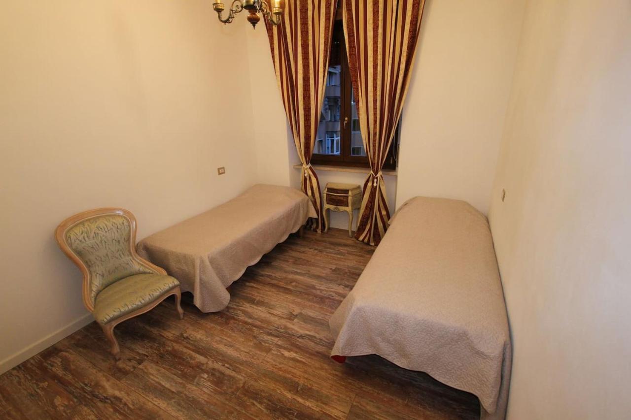 Ciao Verona Bed And Kitchen Bagian luar foto