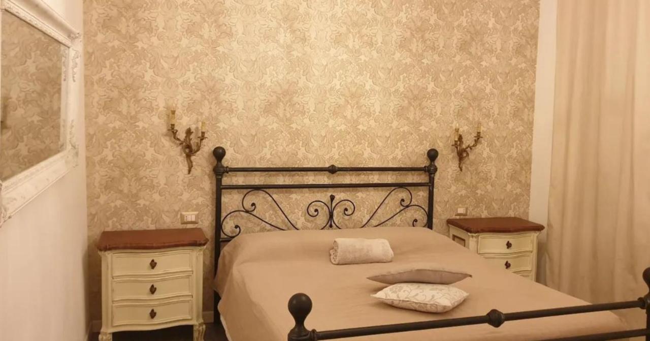 Ciao Verona Bed And Kitchen Bagian luar foto