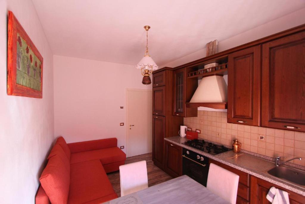 Ciao Verona Bed And Kitchen Bagian luar foto