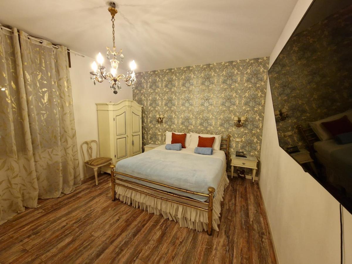 Ciao Verona Bed And Kitchen Bagian luar foto